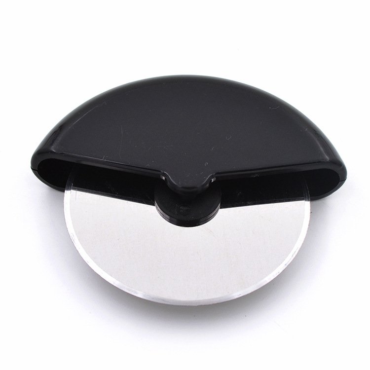 Kitchen Gadgets Pizza Wheel Knife - Image 4