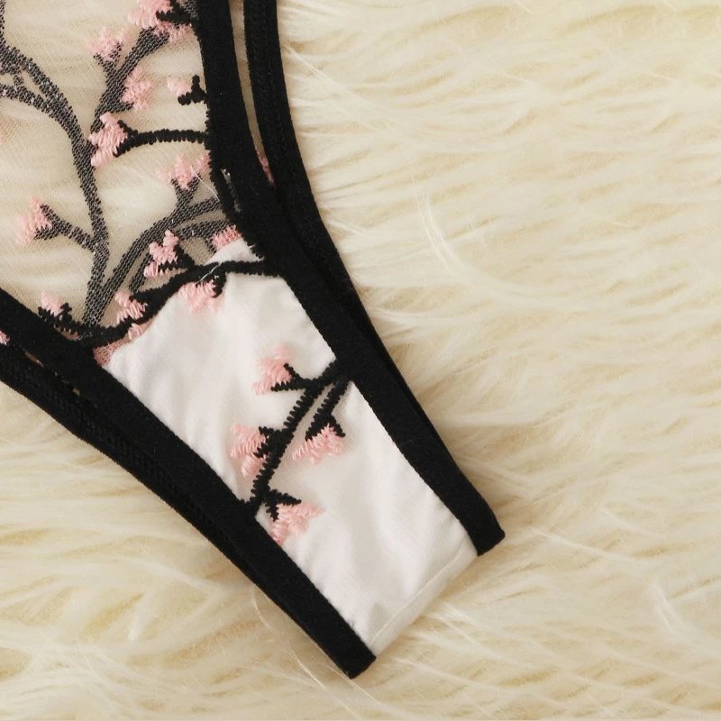 Three-point embroidered perspective bra - Image 4