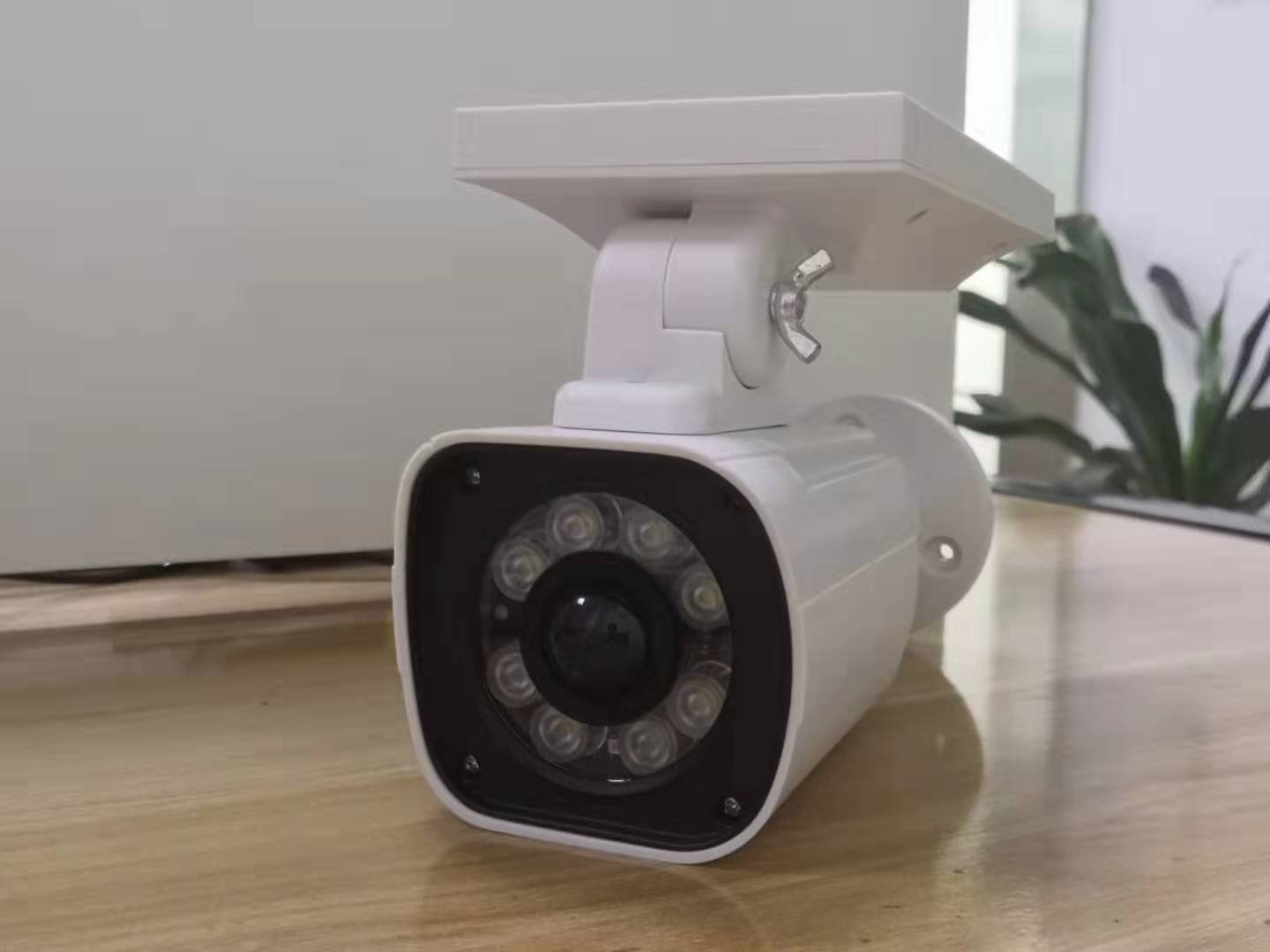 Courtyard Creative Solar Simulation Camera Search Light - Image 4