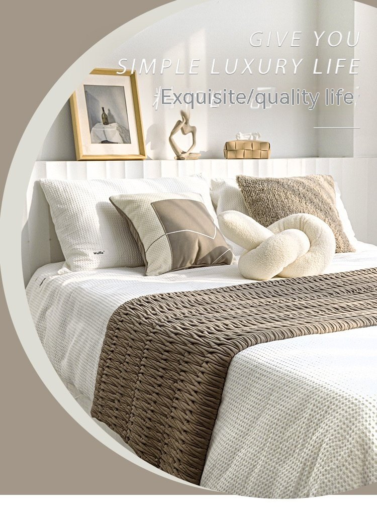 Modern Minimalist Model Room Bed Runner Bed Pillow - Image 6