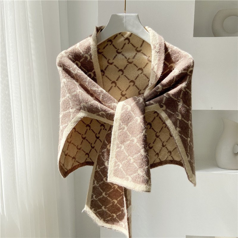 Knotted Shoulders With Contrasting Color Small Shawls - Image 7