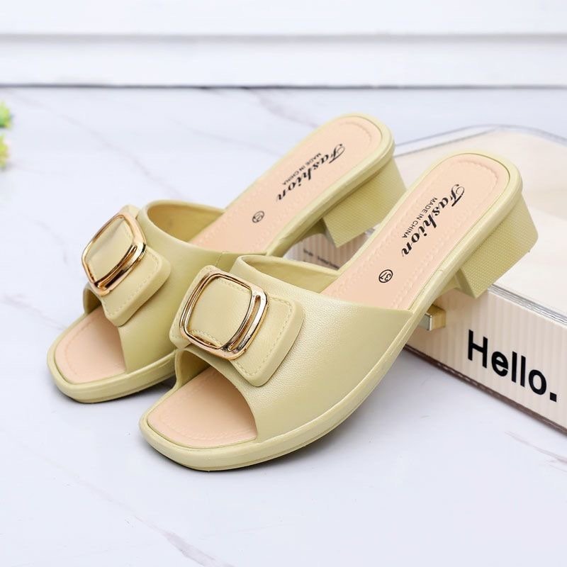 High Heel Slippers Women's 2024 Summer Slippers Korean Style Internet Celebrity Buckle Chunky Heel Lady Mom Slippers Outdoor Beach Shoes - Image 5